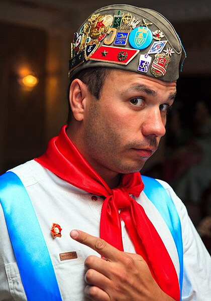 Кто сказал, что пионер - это обязательно школьник?